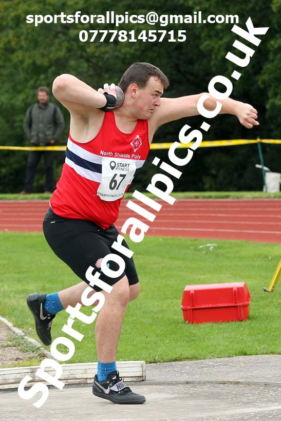 Shot putt, NECAA Open Meeting, Morpeth, Sunday, September 27th. David T. Hewitson/Sports for All Pics